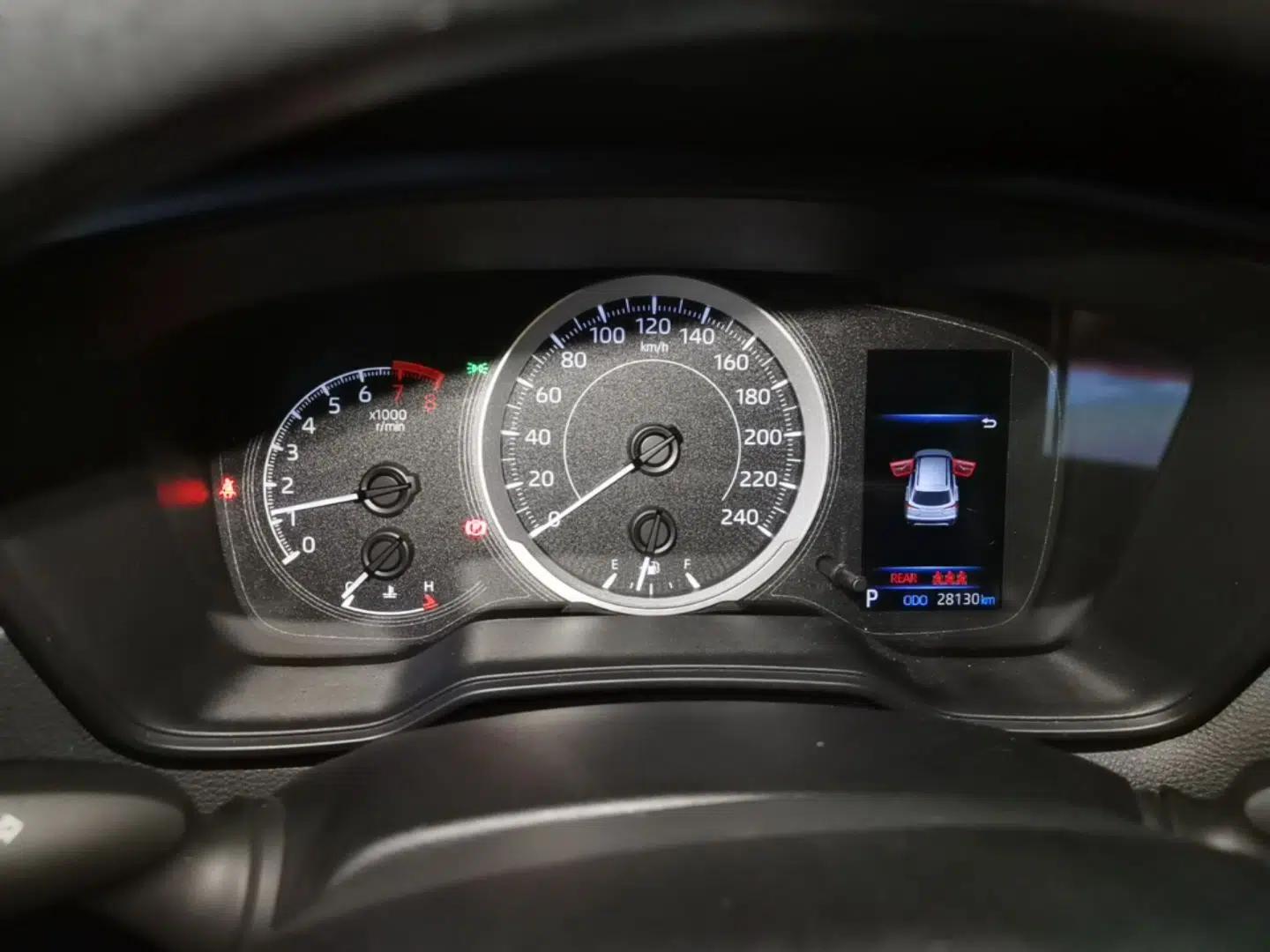 Toyota Corolla Cross 2022 2.0L Pioneer Edition — миниатюра 14