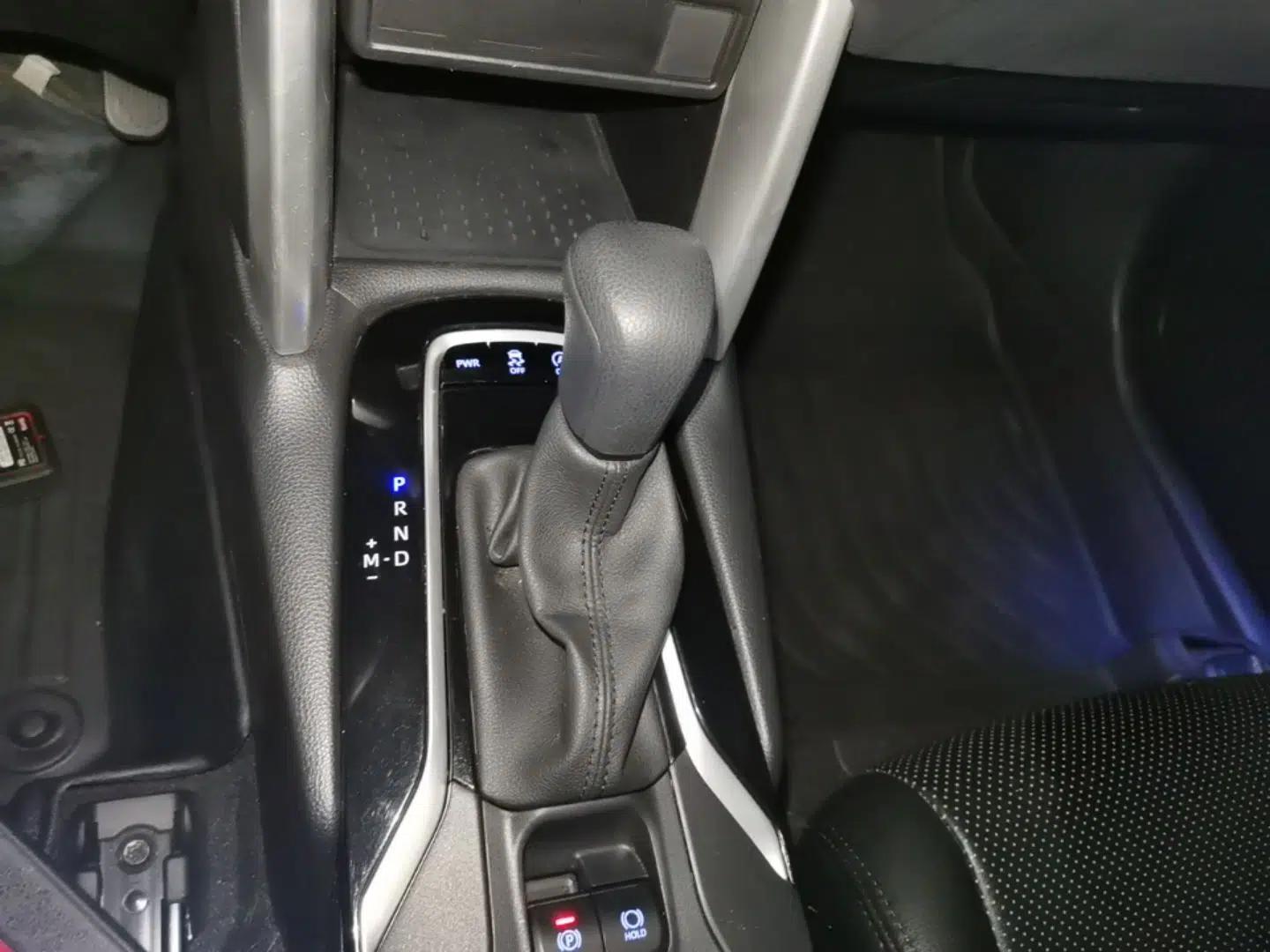 Toyota Corolla Cross 2022 2.0L Pioneer Edition — миниатюра 16