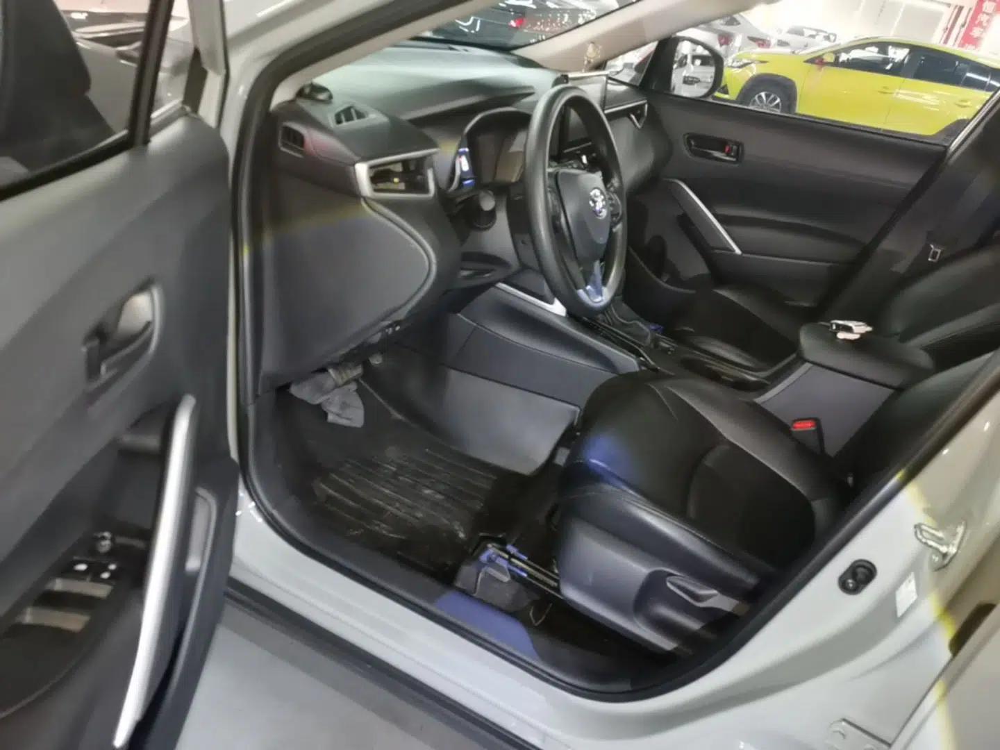 Toyota Corolla Cross 2022 2.0L Pioneer Edition — миниатюра 17