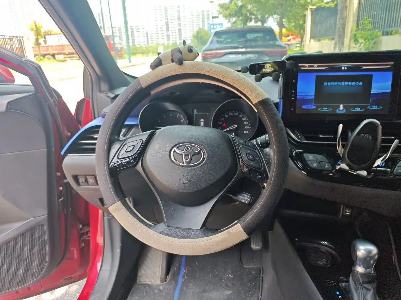 Toyota C-HR 2020 2.0L Leading Edition — миниатюра 10