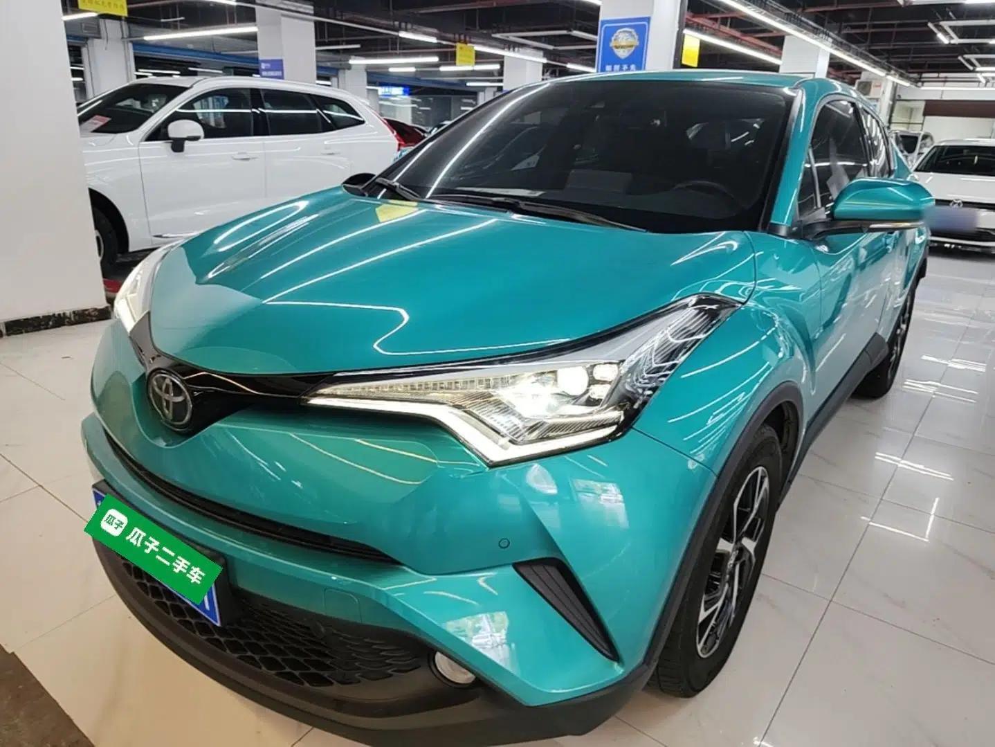 Toyota C-HR 2020 2.0L Luxury Edition — миниатюра 1