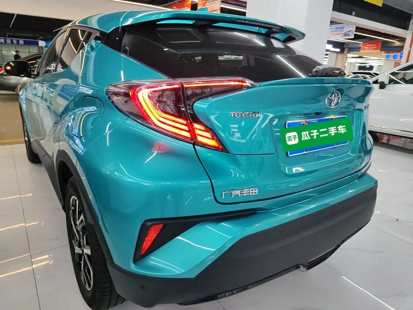 Toyota C-HR 2020 2.0L Luxury Edition — миниатюра 4