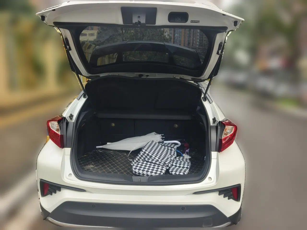 Toyota C-HR 2020 2.0L Leading Edition — миниатюра 19