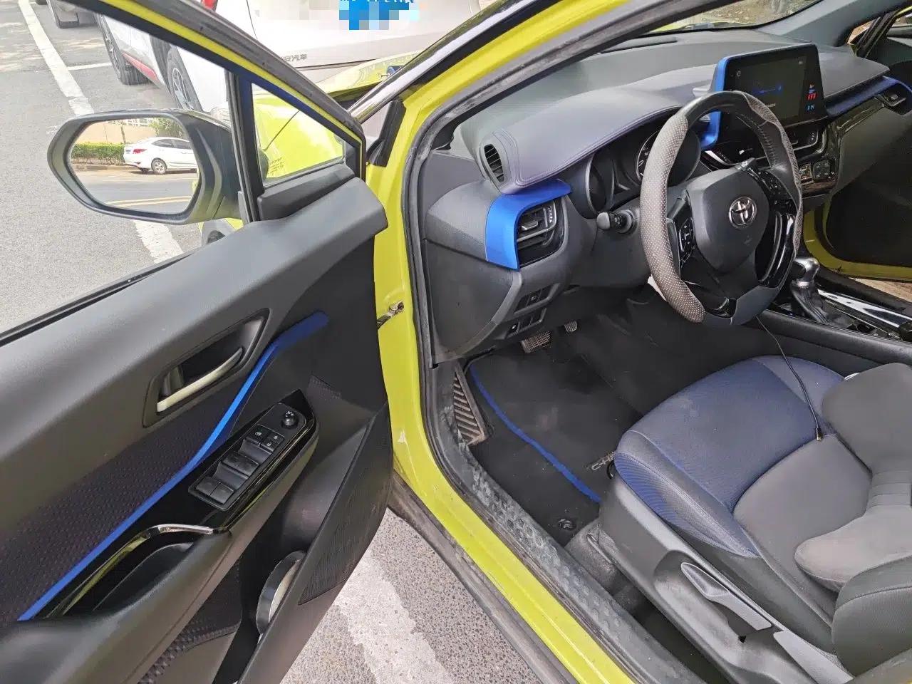 Toyota C-HR 2018 2.0L Luxury Sunroof Version China VI Standard — миниатюра 16