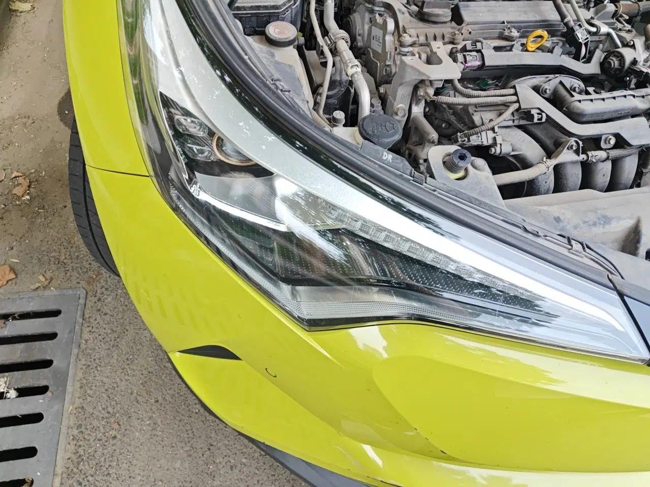 Toyota C-HR 2018 2.0L Luxury Sunroof Version China VI Standard — миниатюра 7