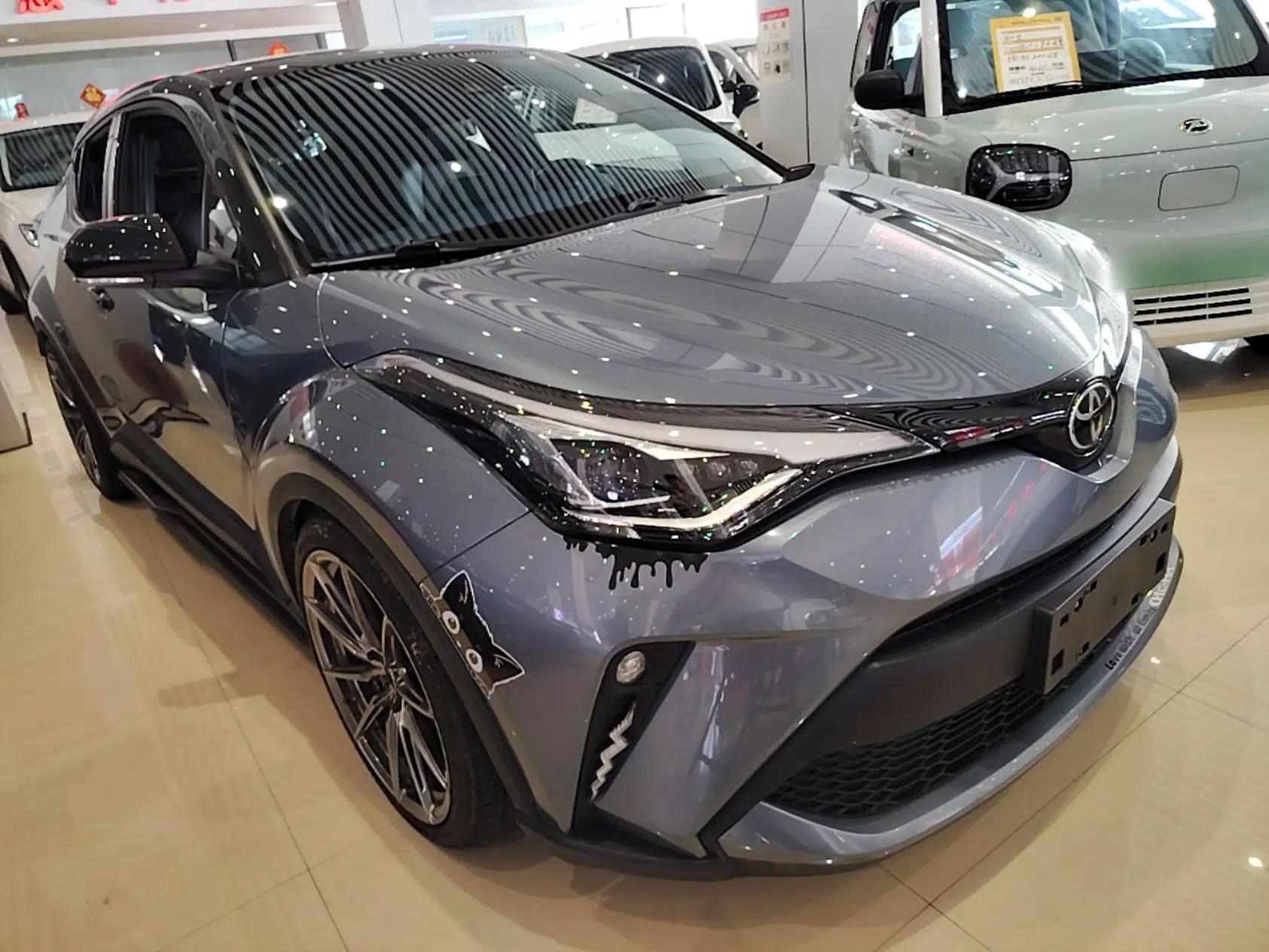 Toyota C-HR 2021 2.0L Luxury Edition — миниатюра 3