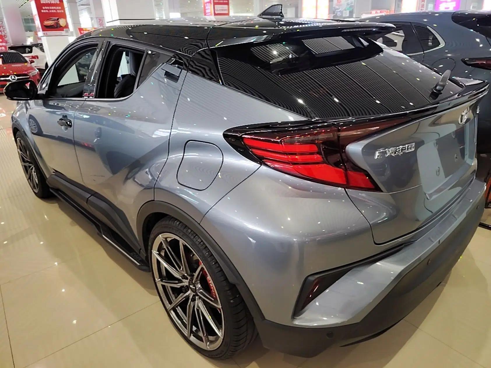 Toyota C-HR 2021 2.0L Luxury Edition — миниатюра 4