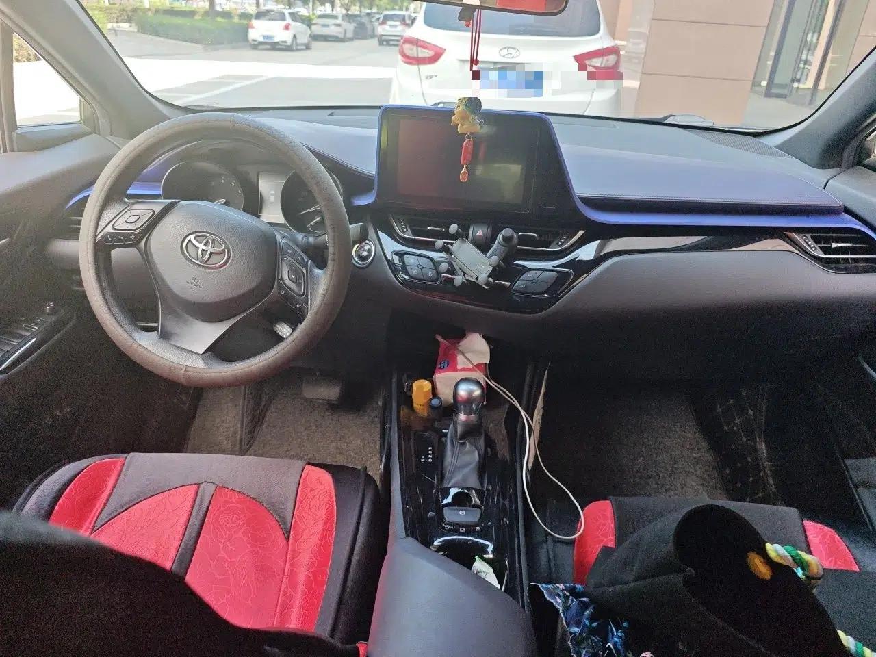 Toyota C-HR 2018 2.0L Leading Edition China VI — миниатюра 9