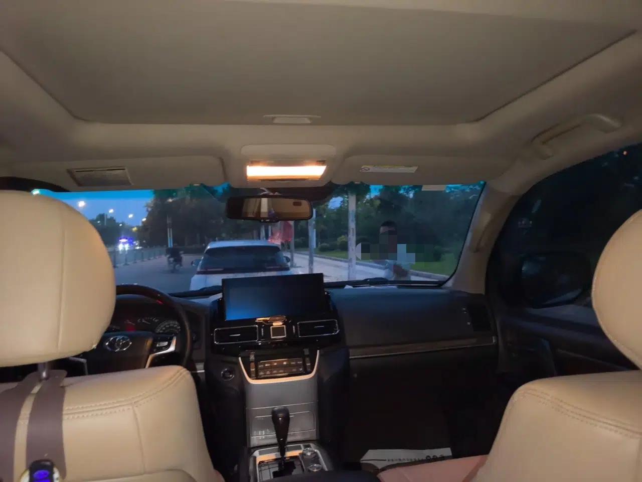Toyota Land Cruiser Land Cruiser Prado, 4.0, 8 seats, with sunroof — миниатюра 18