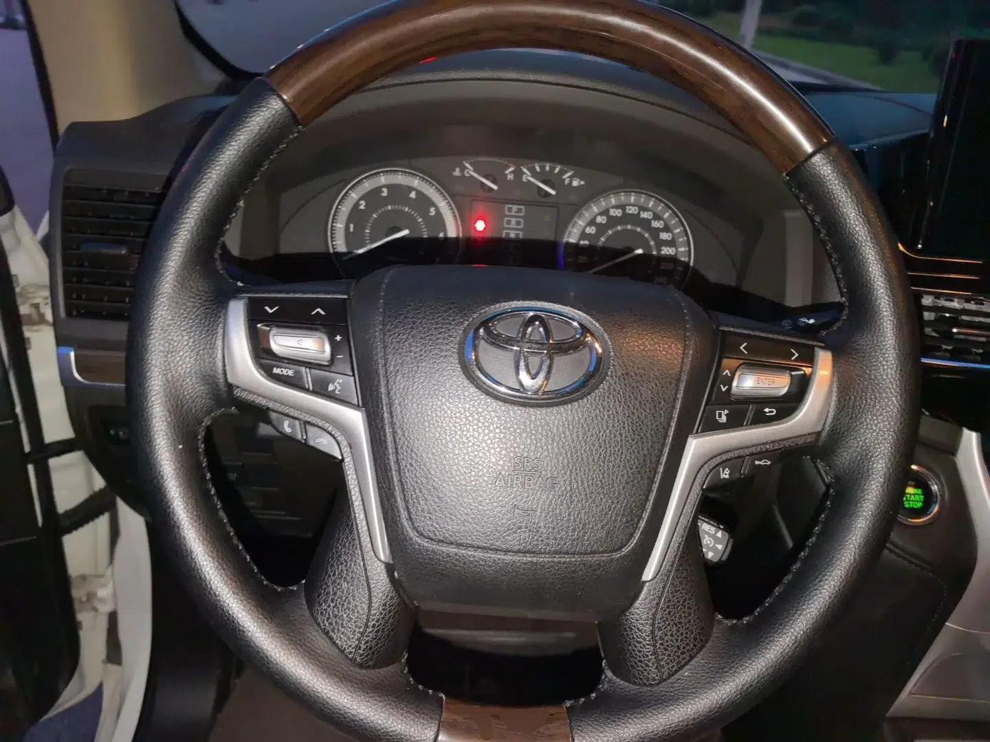 Toyota Land Cruiser Land Cruiser Prado, 4.0, 8 seats, with sunroof — миниатюра 10