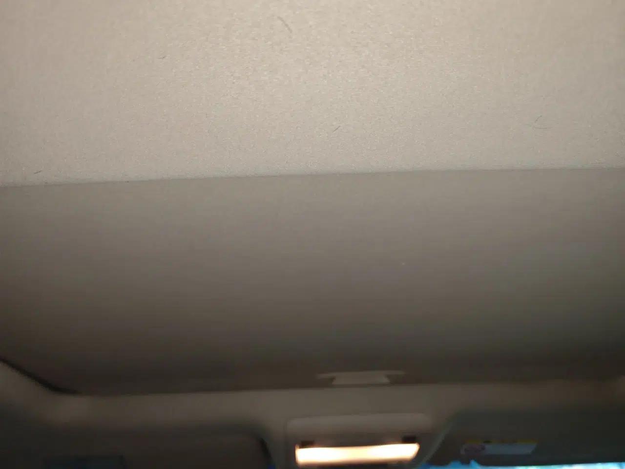 Toyota Land Cruiser 2012 4.0L Automatic VX — миниатюра 18
