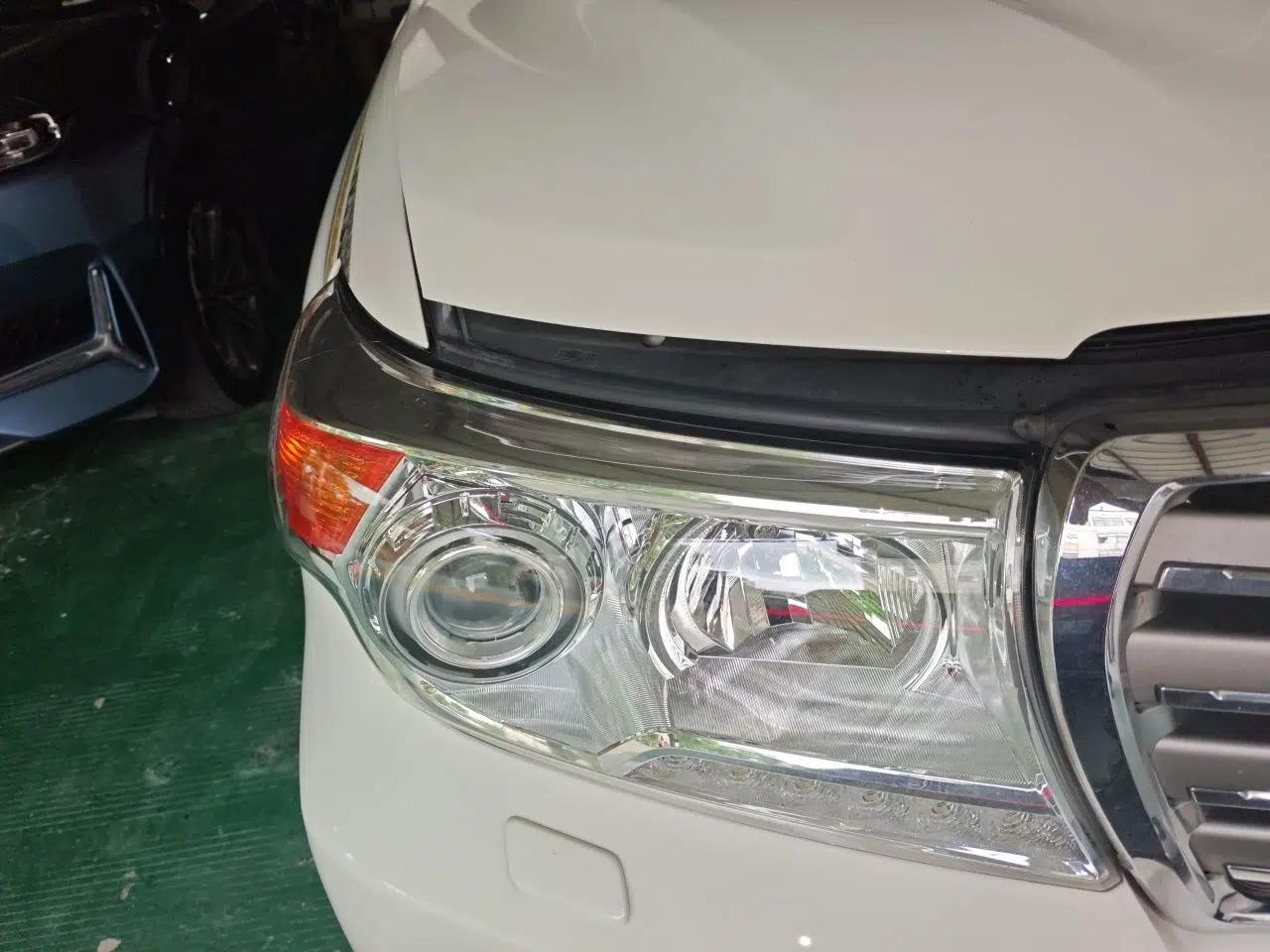 Toyota Land Cruiser 2012 4.0L Automatic VX — миниатюра 7