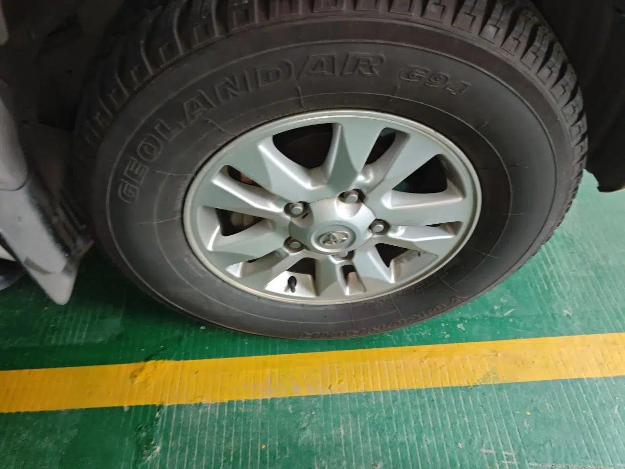 Toyota Land Cruiser 2012 4.0L Automatic VX — миниатюра 8