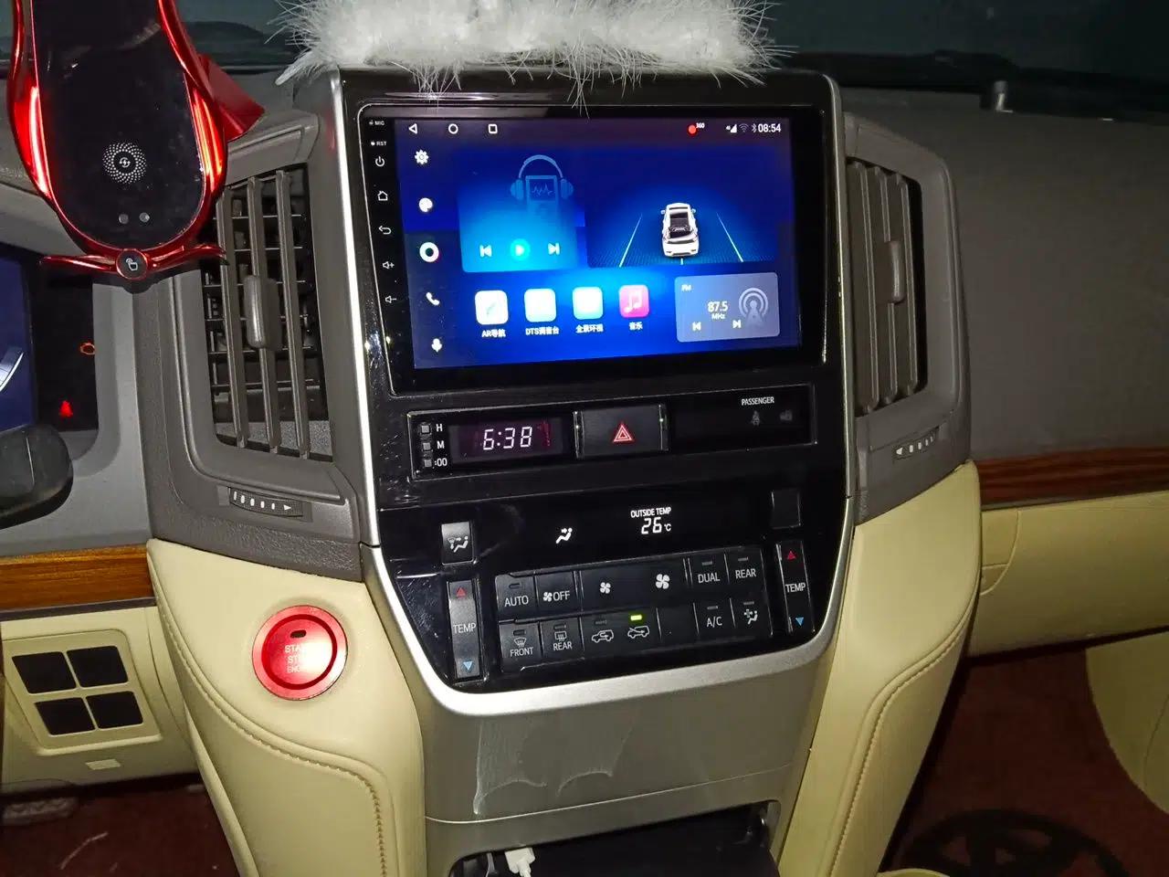 Toyota Land Cruiser 2016 Toyota Land Cruiser, 8-seater, 4.0-liter automatic (parallel import) — миниатюра 13