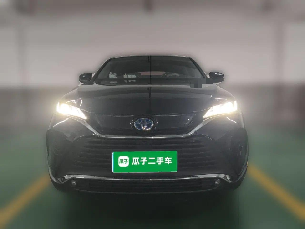 Toyota Harrier 2022 Dual-Engine 2.5L CVT Four-Wheel Drive Luxury Edition — миниатюра 2