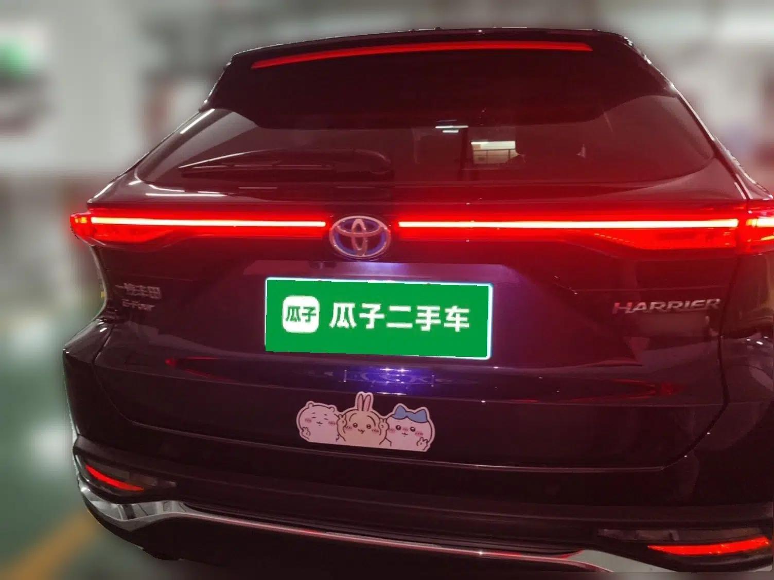 Toyota Harrier 2022 Dual-Engine 2.5L CVT Four-Wheel Drive Luxury Edition — миниатюра 5