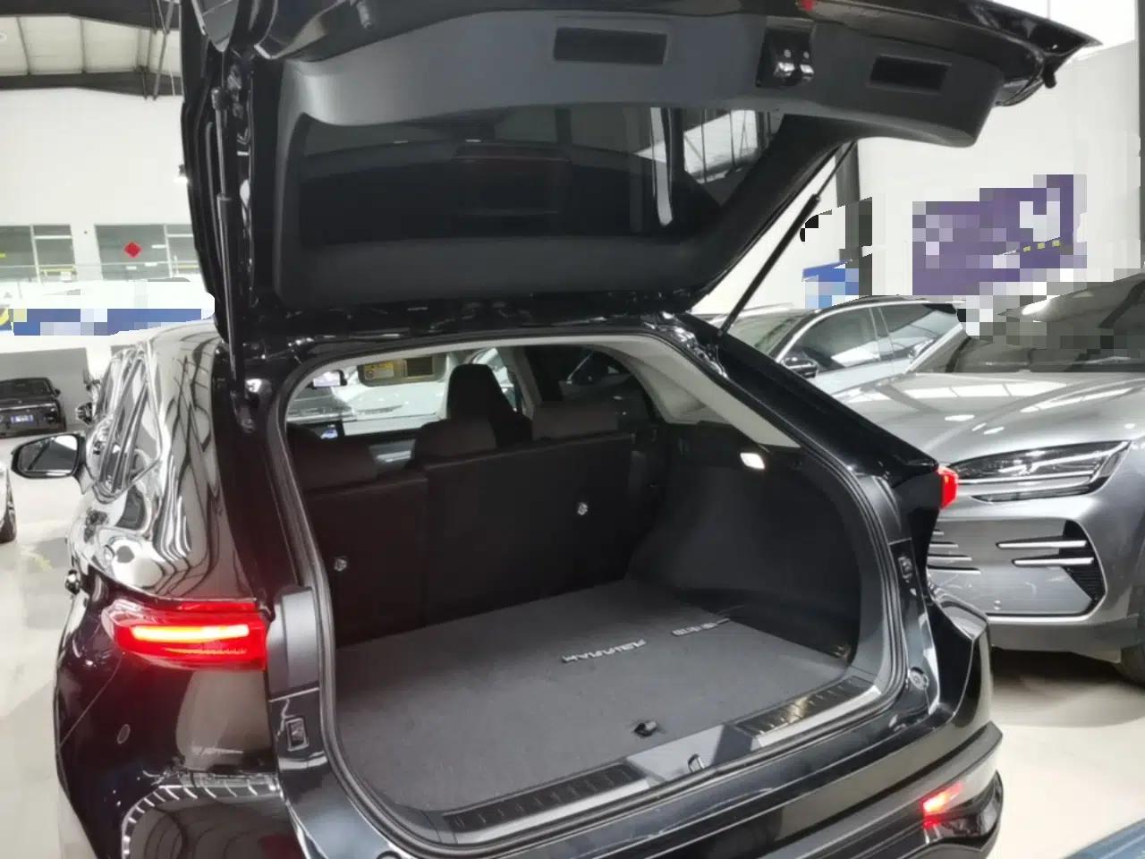 Toyota Harrier 2023 2.0L CVT Two-Wheel Drive Entry Version — миниатюра 22