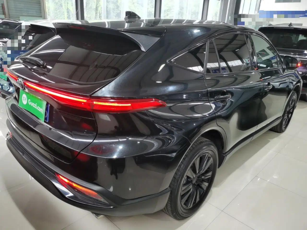 Toyota Harrier 2023 2.0L CVT Two-Wheel Drive Entry Version — миниатюра 6