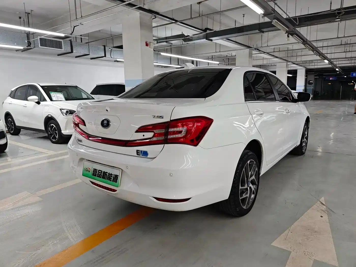 Qin New Energy 2017 Qin EV300 Premium Edition — миниатюра 12
