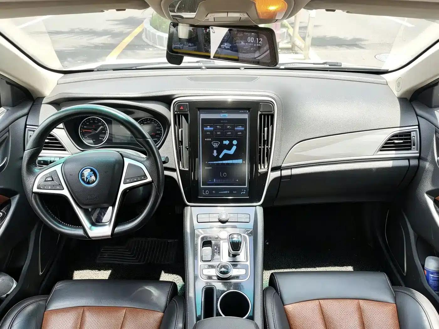 Qin 100 New Energy 2017 Model 1.5T — миниатюра 11