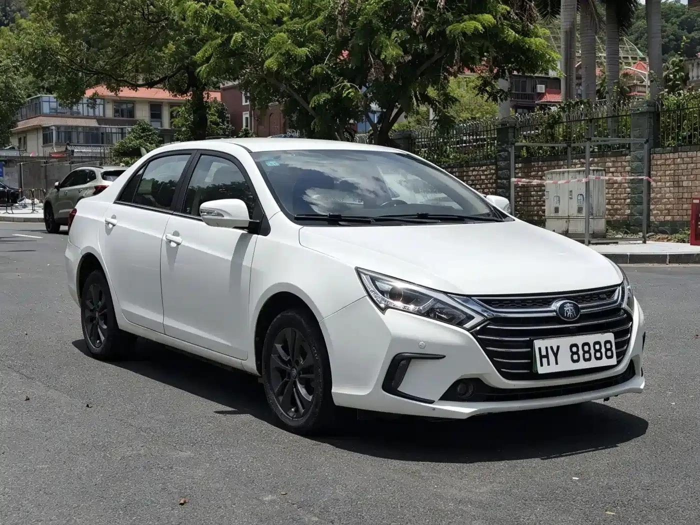 Qin 100 New Energy 2017 Model 1.5T — миниатюра 3