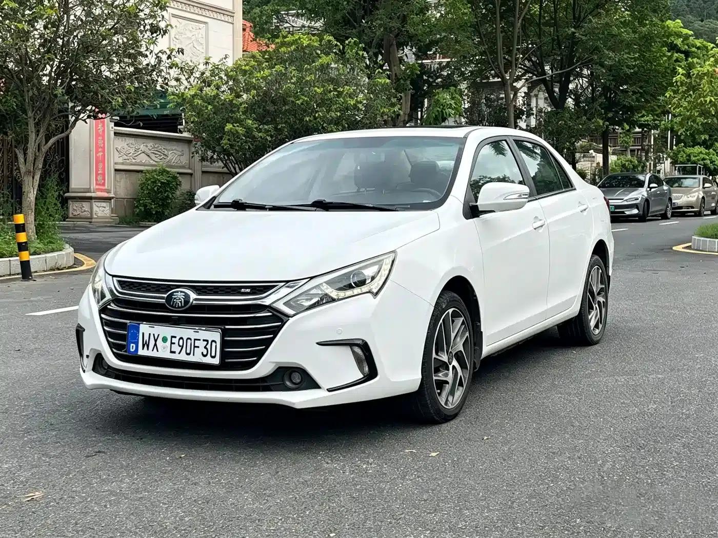 Qin 100 New Energy 2017 Model 1.5T — миниатюра 1