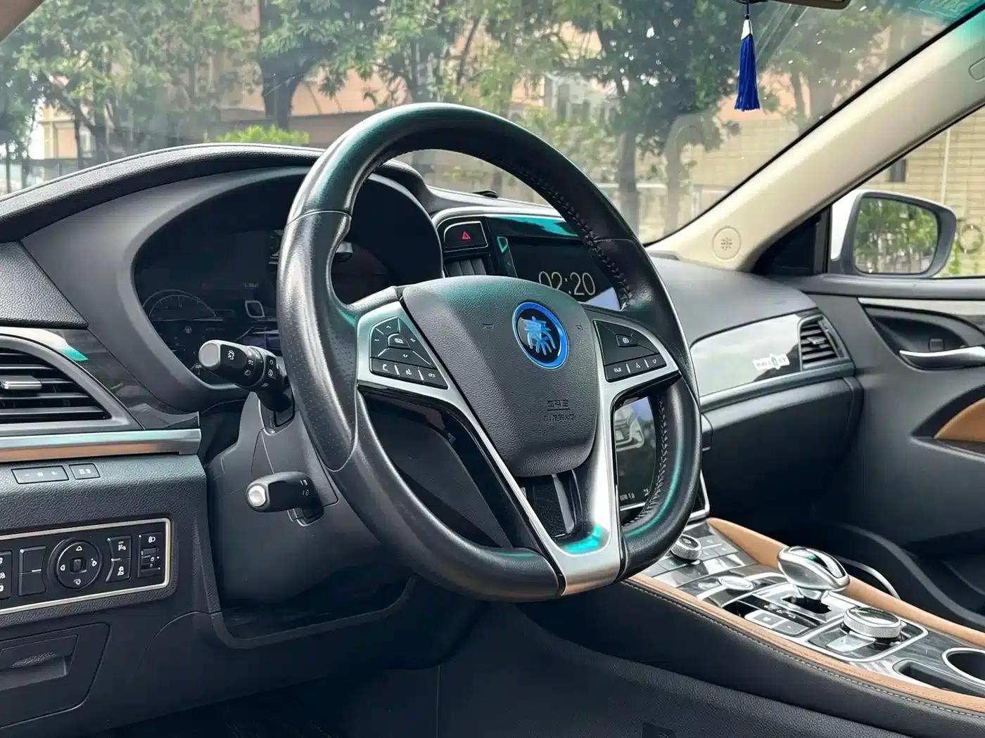 Qin 100 New Energy 2017 Model 1.5T — миниатюра 8