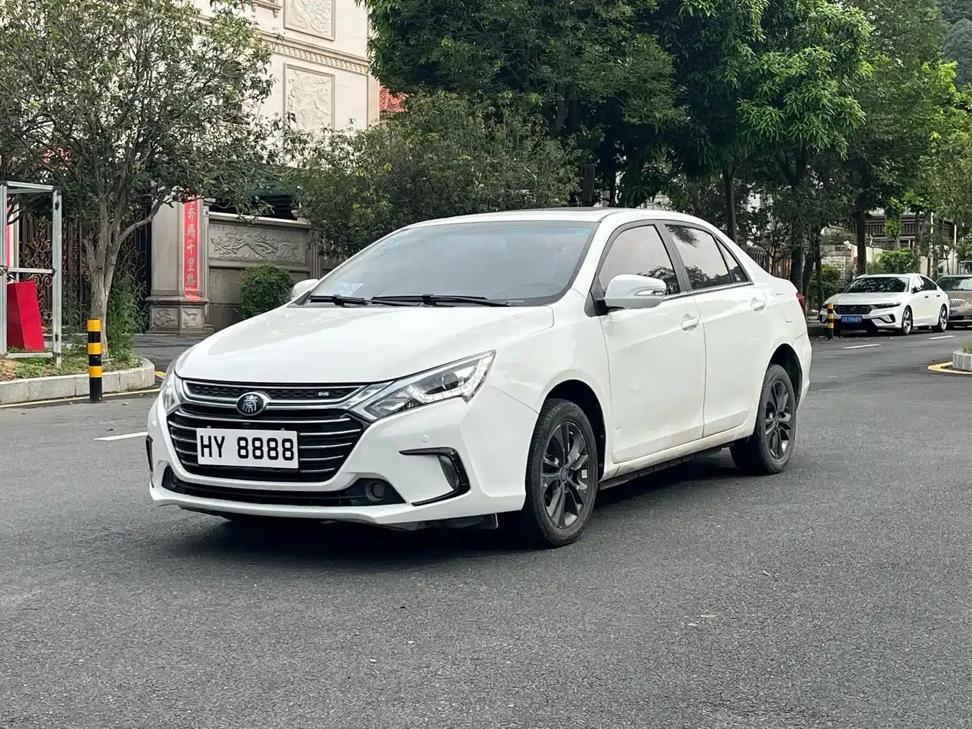 Qin New Energy 2017 1.5T Premium Edition — миниатюра 1