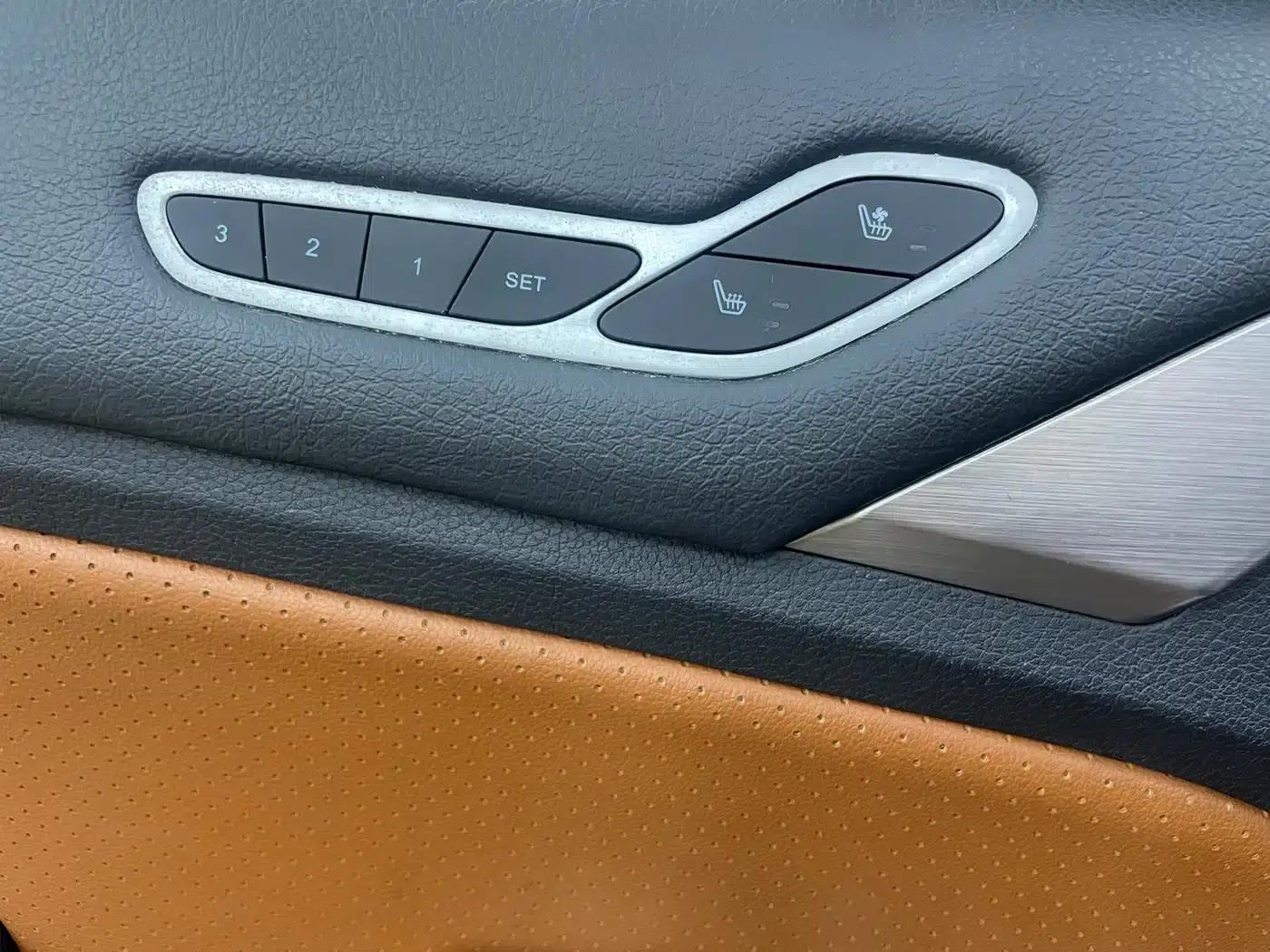 Qin New Energy 2015 1.5T Dual Crown Flagship Plus Edition — миниатюра 13