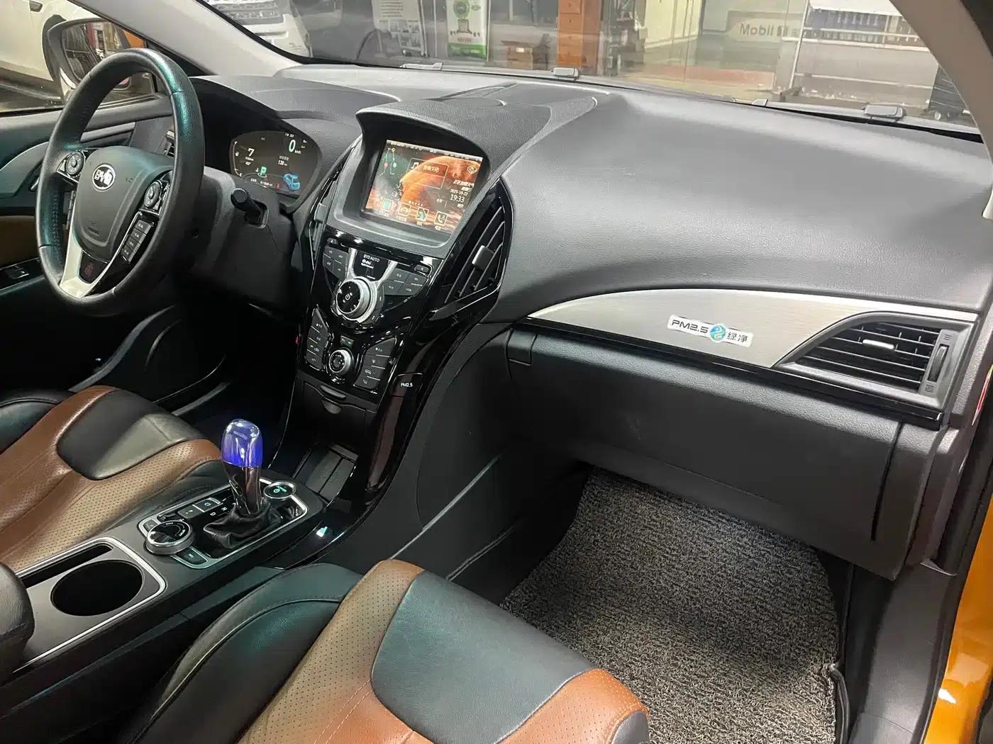 Qin New Energy 2015 1.5T Dual Crown Flagship Plus Edition — миниатюра 16