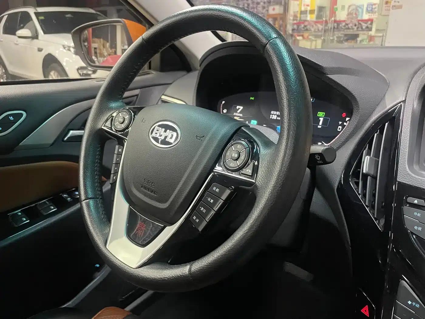 Qin New Energy 2015 1.5T Dual Crown Flagship Plus Edition — миниатюра 19
