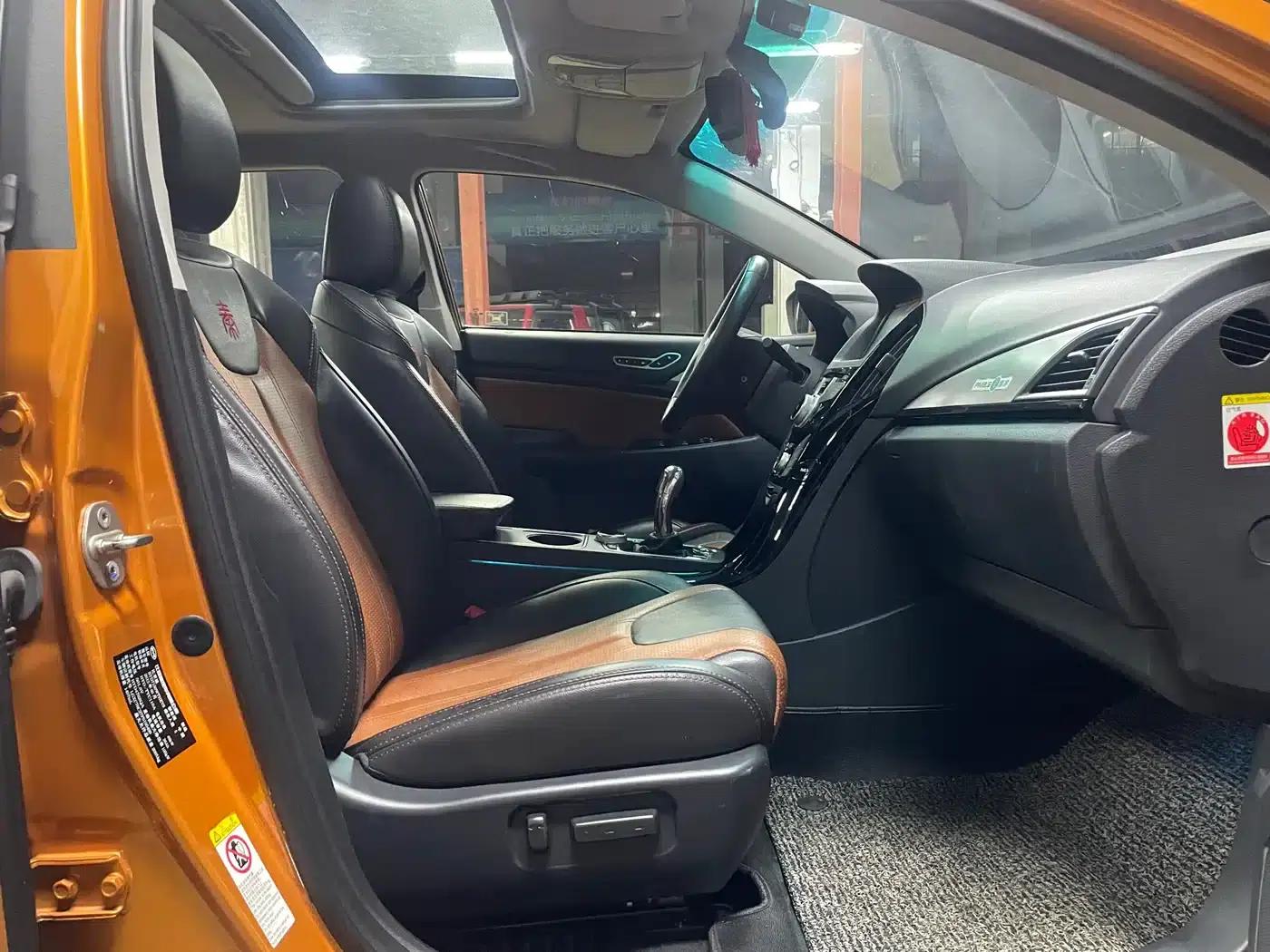 Qin New Energy 2015 1.5T Dual Crown Flagship Plus Edition — миниатюра 25