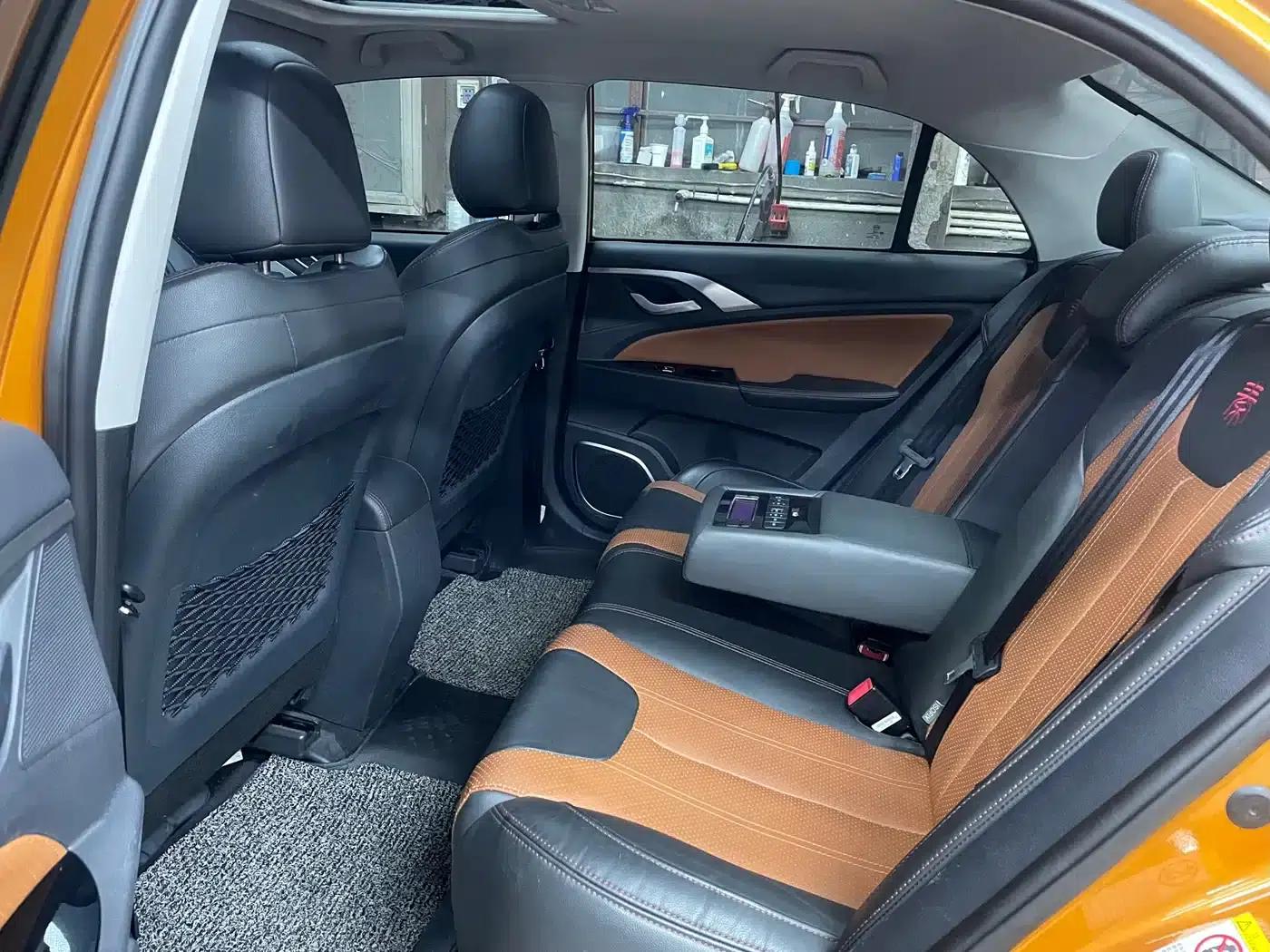Qin New Energy 2015 1.5T Dual Crown Flagship Plus Edition — миниатюра 29