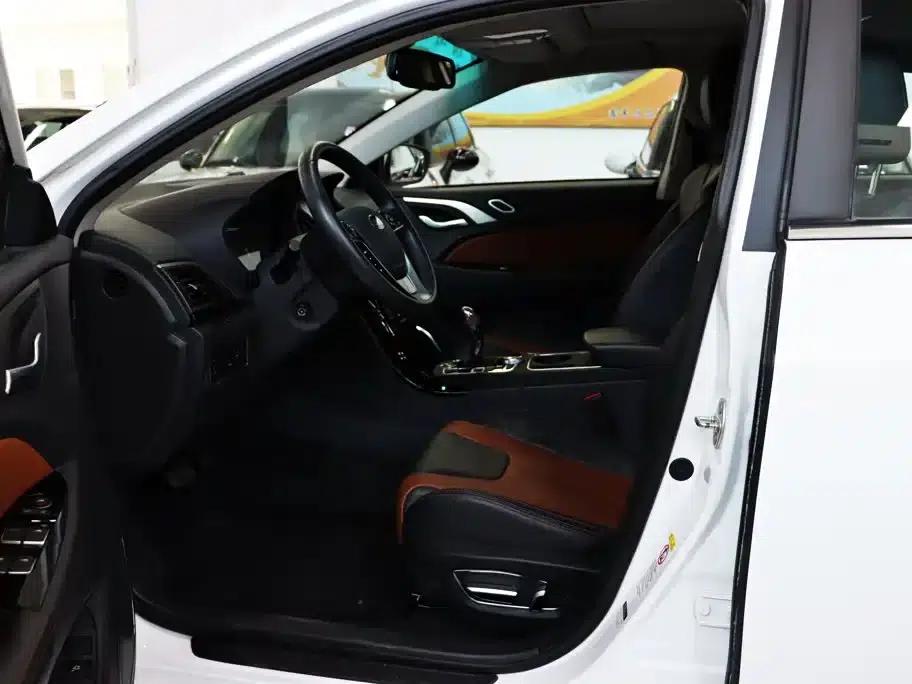 Qin New Energy 2016 Qin EV300 Premium Edition — миниатюра 11