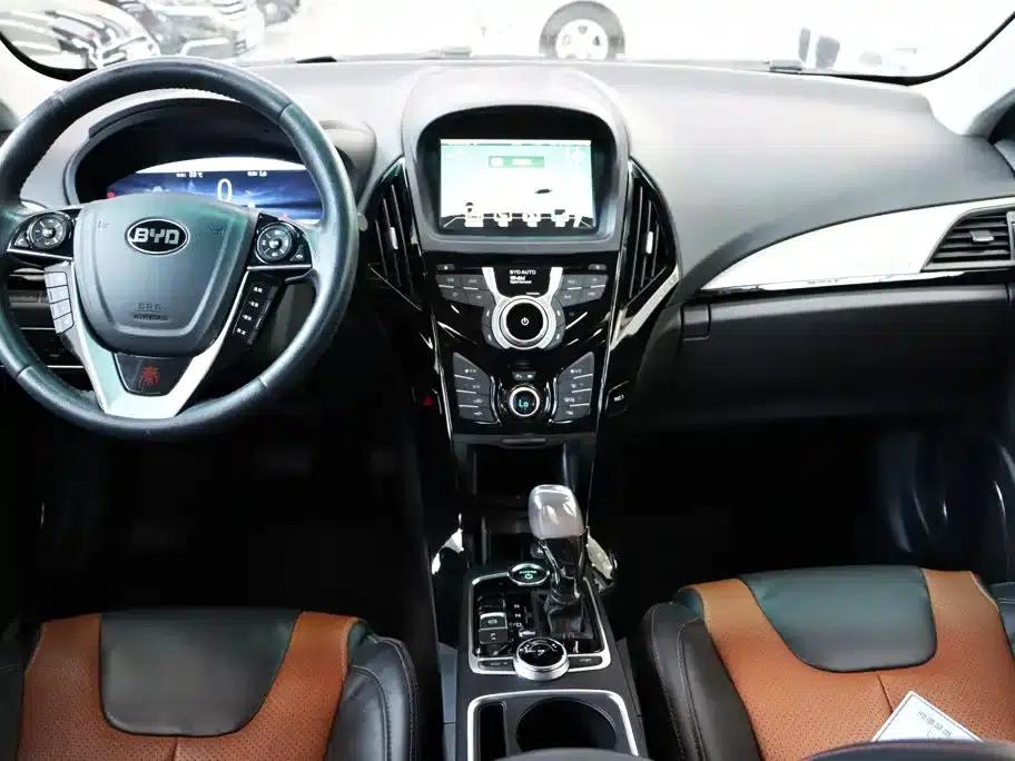 Qin New Energy 2016 Qin EV300 Premium Edition — миниатюра 5