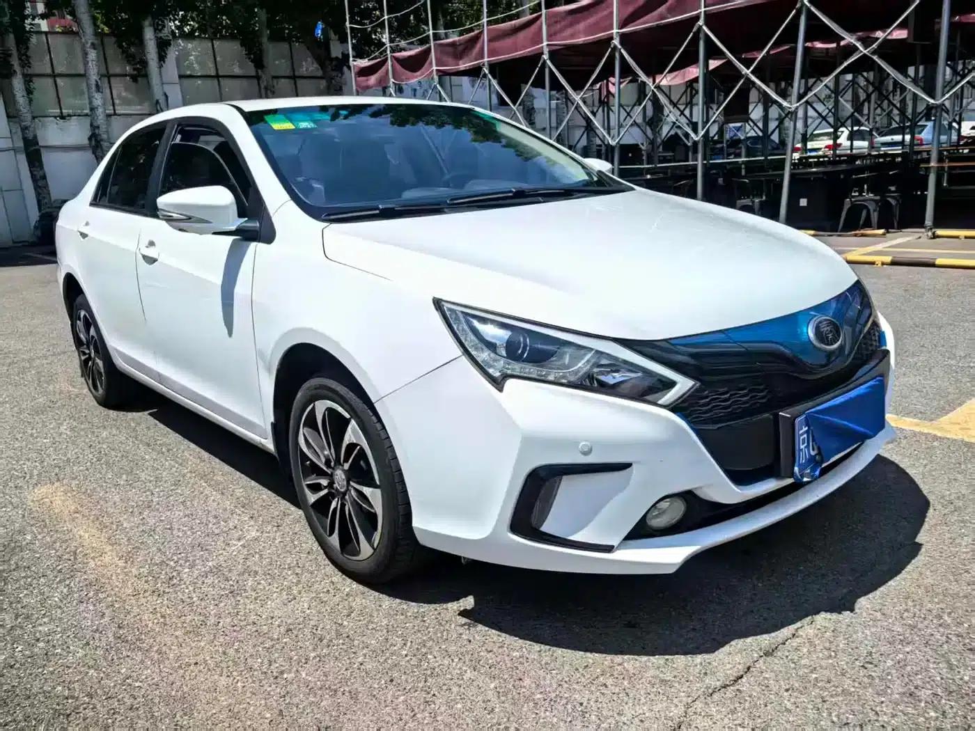 Qin New Energy 2016 Qin EV300 Premium Edition — миниатюра 5