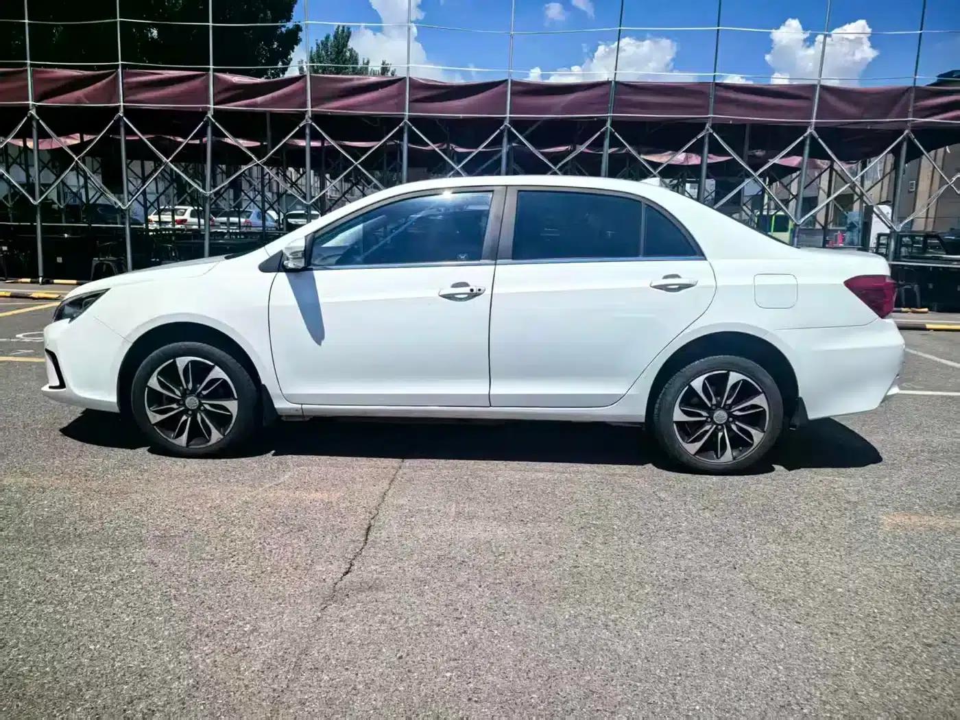 Qin New Energy 2016 Qin EV300 Premium Edition — миниатюра 6