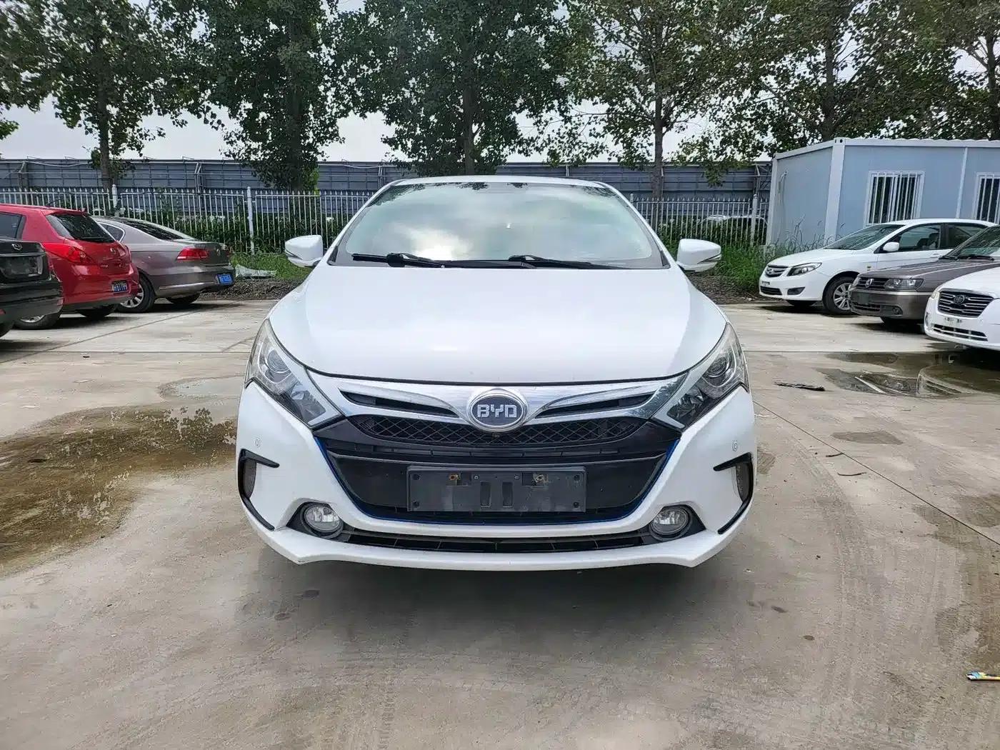 Qin New Energy 2014 1.5T Cool Black Knight Flagship Edition — миниатюра 2