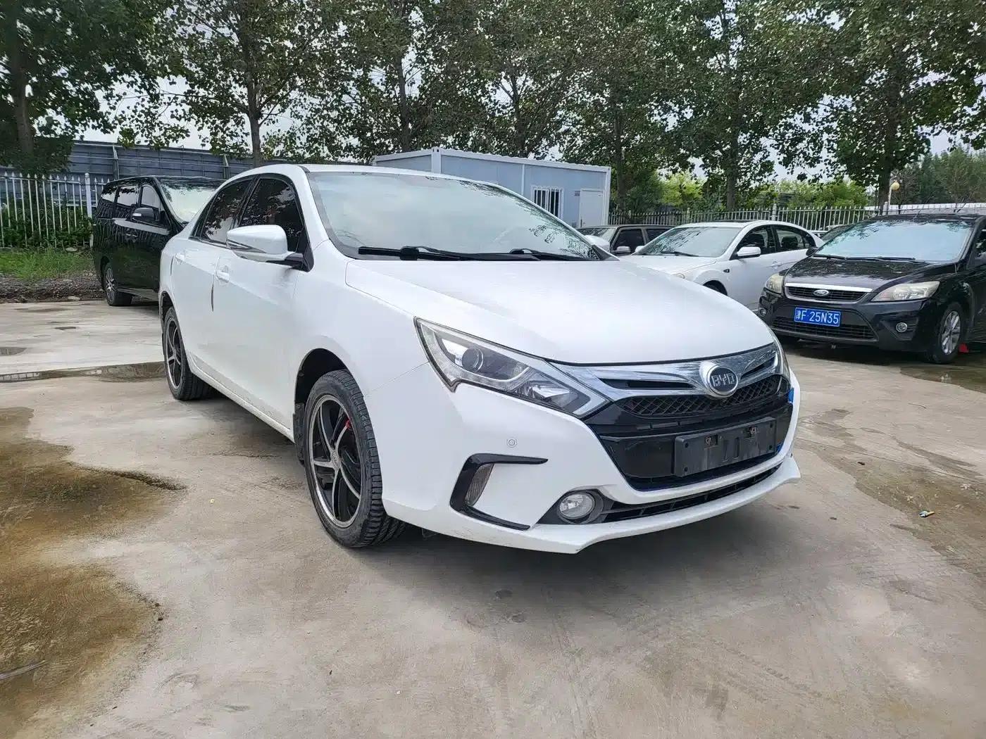 Qin New Energy 2014 1.5T Cool Black Knight Flagship Edition — миниатюра 3