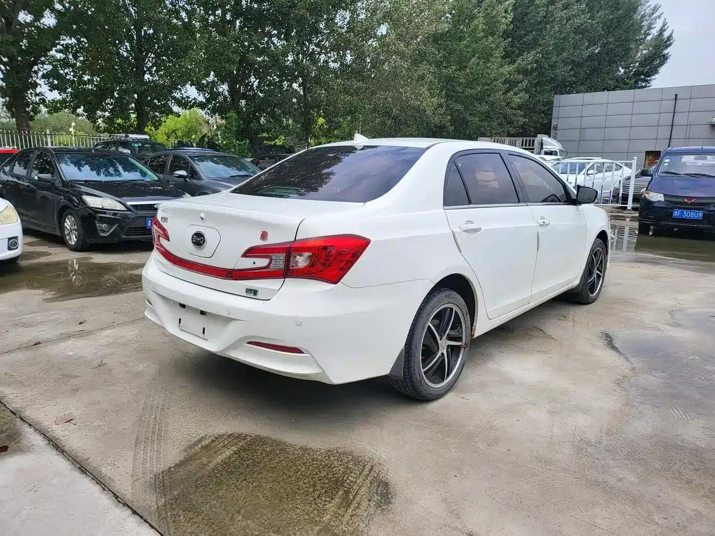 Qin New Energy 2014 1.5T Cool Black Knight Flagship Edition — миниатюра 7