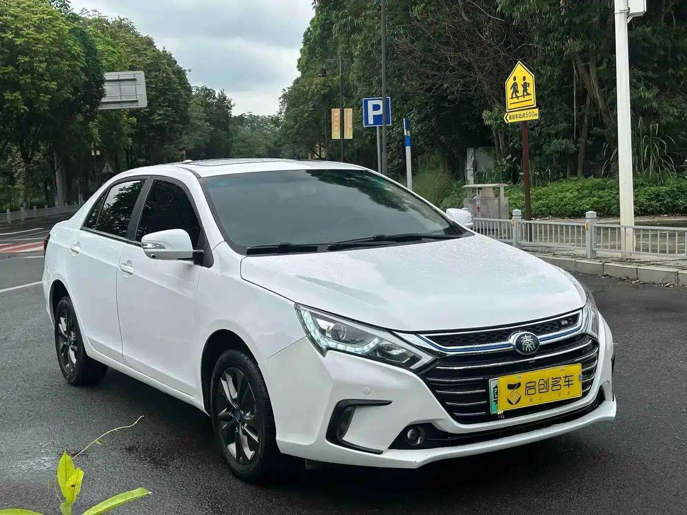 Qin New Energy 2017 1.5T Premium Edition — миниатюра 3