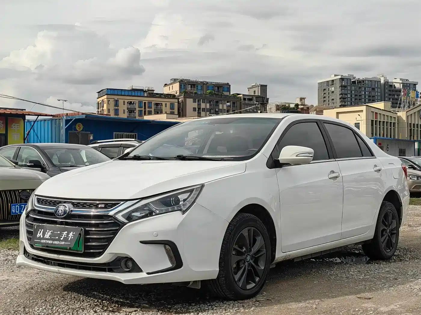 Qin New Energy 2017 1.5T Premium Edition — миниатюра 1