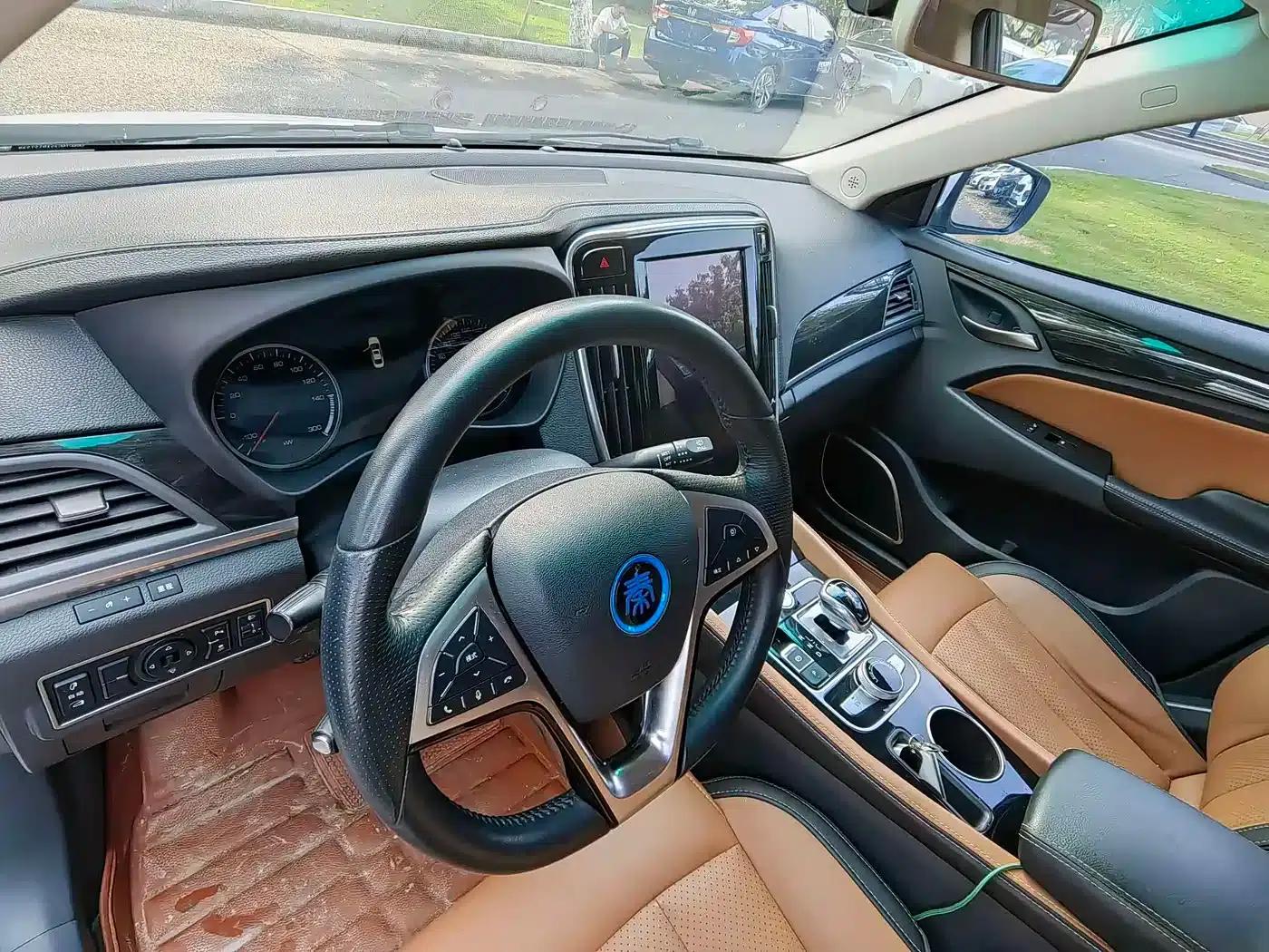 Qin New Energy 2017 1.5T Premium Edition — миниатюра 9