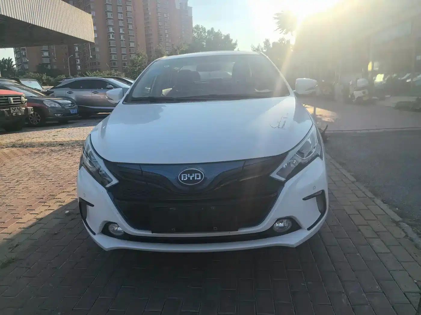 Qin New Energy 2016 Qin EV300 Premium Edition — миниатюра 2