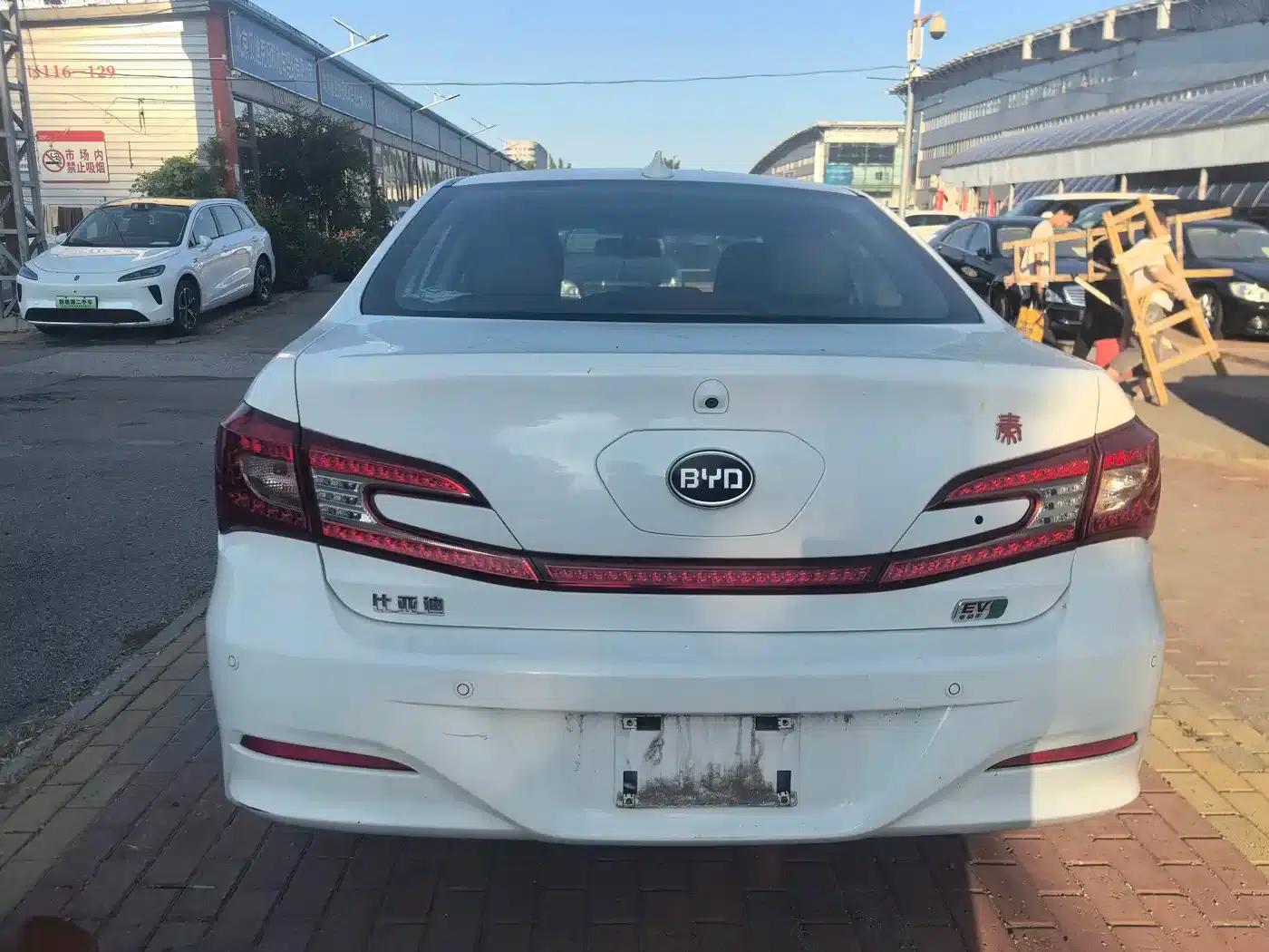 Qin New Energy 2016 Qin EV300 Premium Edition — миниатюра 6