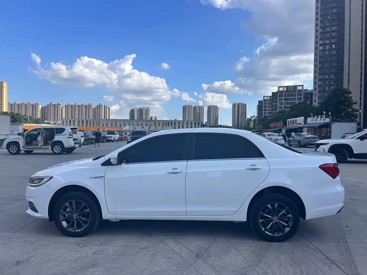 Qin New Energy 2021 Travel Edition — миниатюра 4