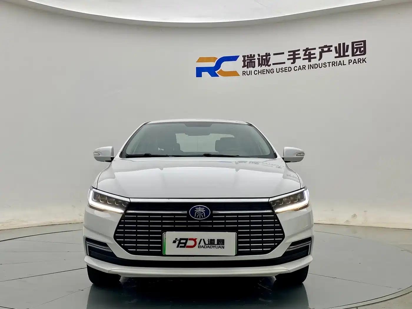 Qin New Energy 2019 Long Range Premium Edition — миниатюра 3