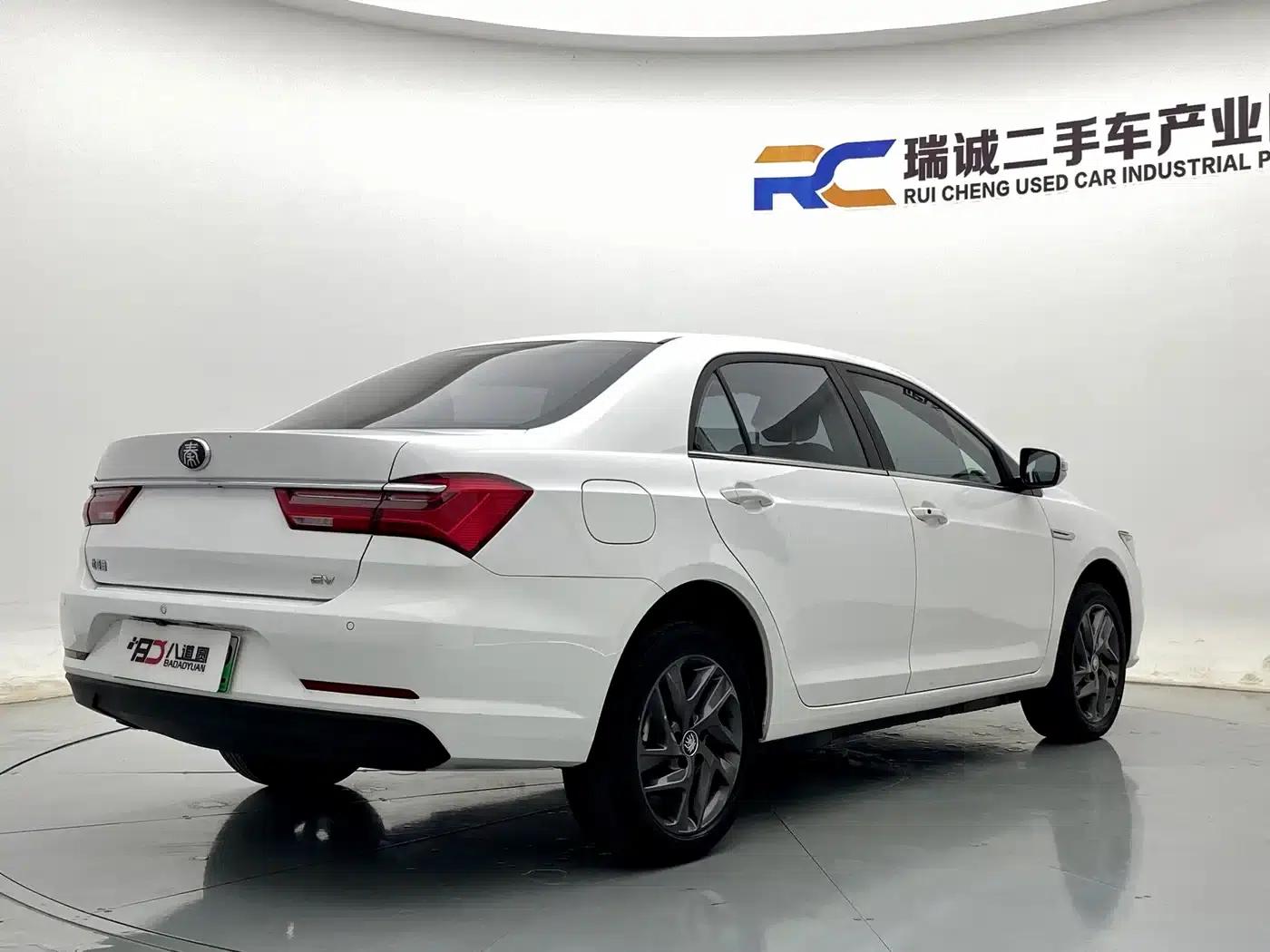 Qin New Energy 2019 Long Range Premium Edition — миниатюра 6