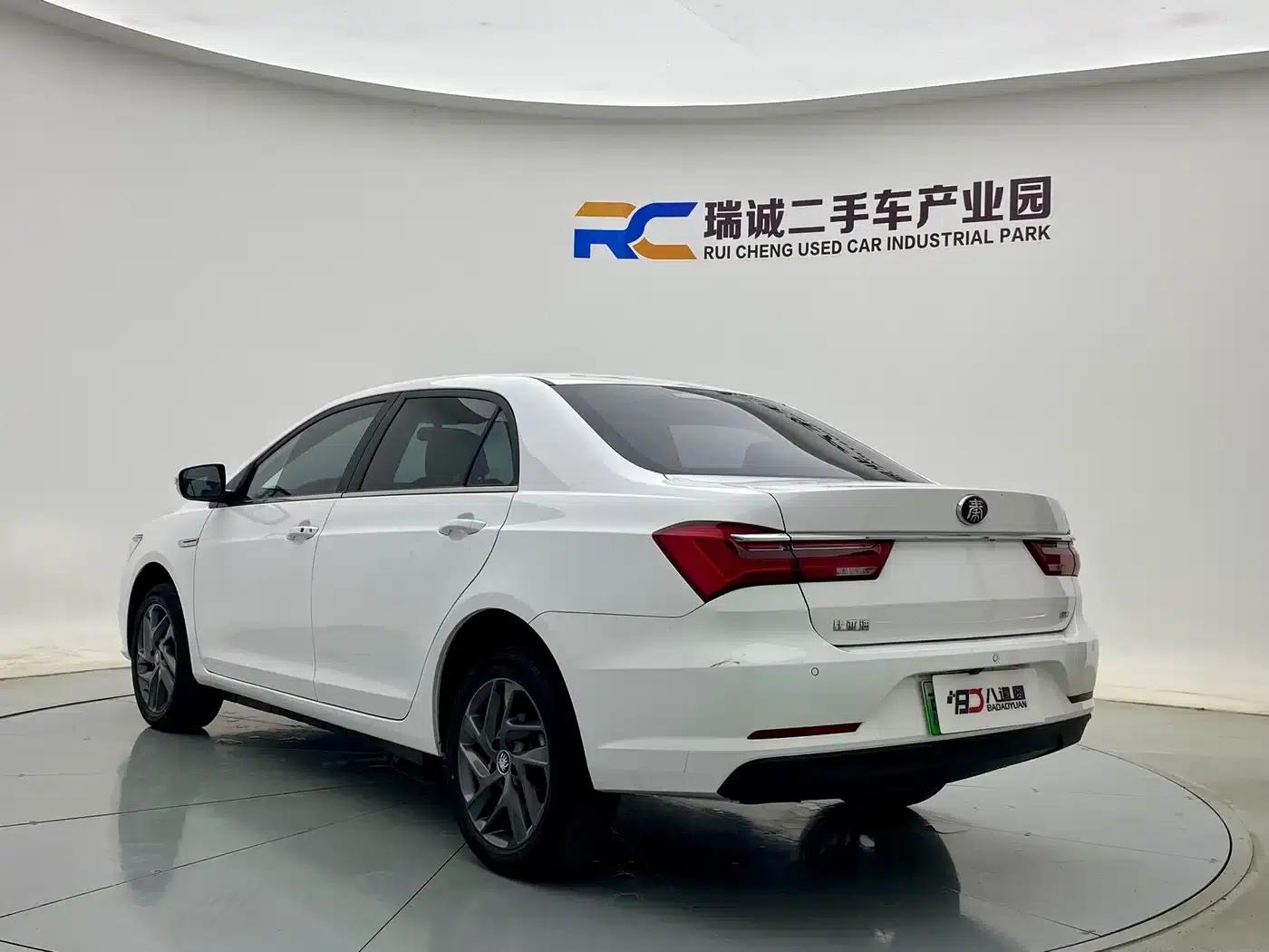 Qin New Energy 2019 Long Range Premium Edition — миниатюра 8