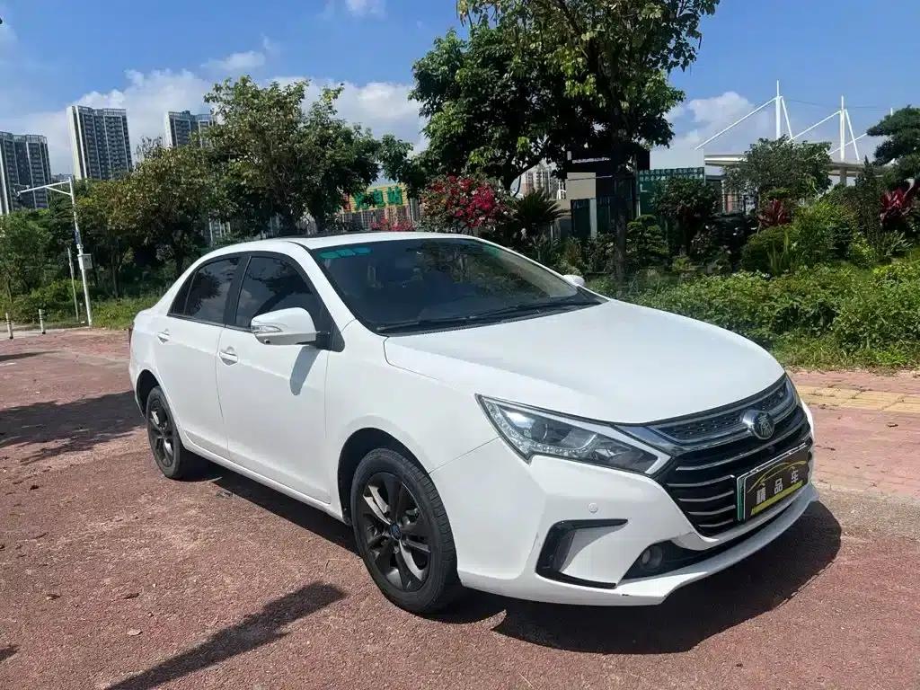 Qin New Energy 2018 1.5T Intelligent Premium Edition — миниатюра 3